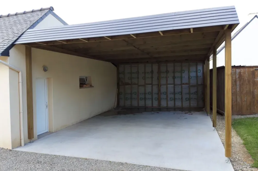 Carports près de Carantec